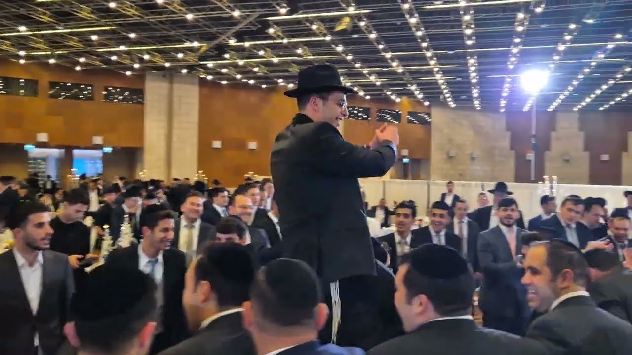 ארי גולד & שמשון דניאל – מחרוזת חתונה